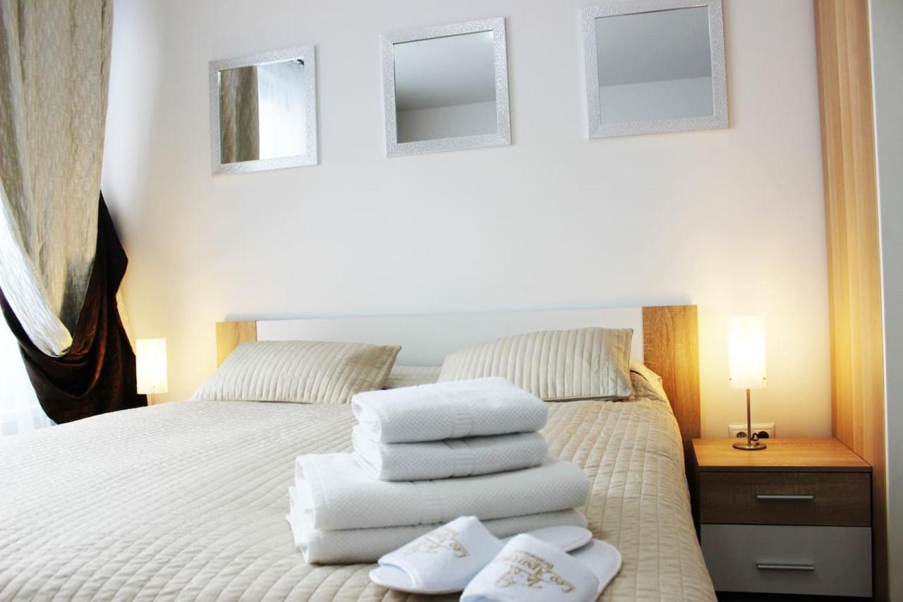Leo Apartment Free Parking - Augusta Bratislava Eksteriør billede